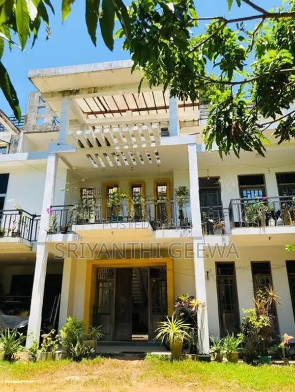 3 Story House for Sale in Kiribathgoda