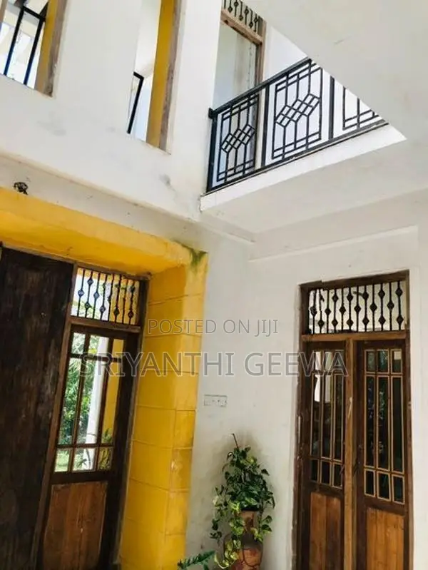 3 Story House for Sale in Kiribathgoda