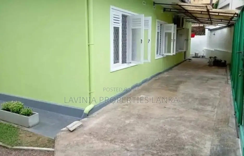 Single Storey House for Sale - Ethul Kotte Isu007