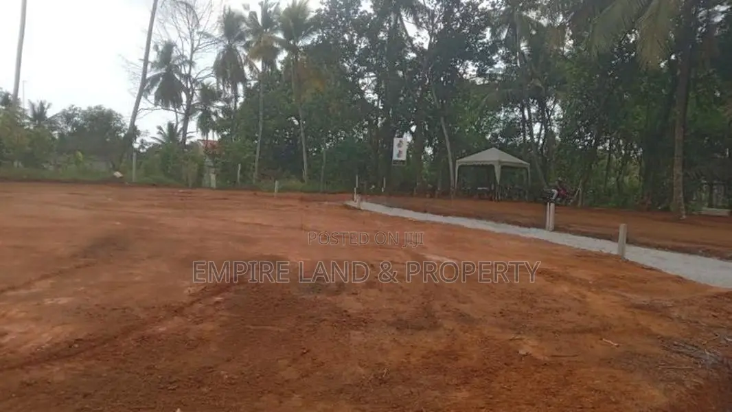 Valuable land for sale in Malabe Thunadahena Road