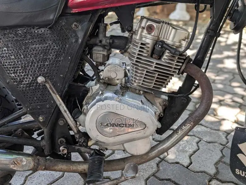 Suzuki GN 125 2000