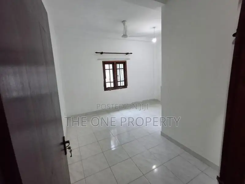 3-Storey House for Sale - Colombo 5