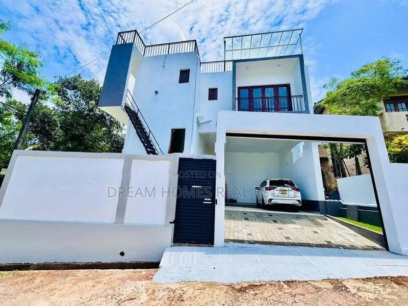 Modern 3-Storey House for Sale – Thalawathugoda