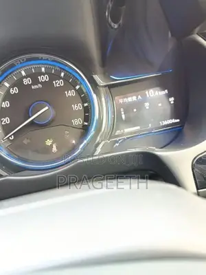 Honda Grace 2015