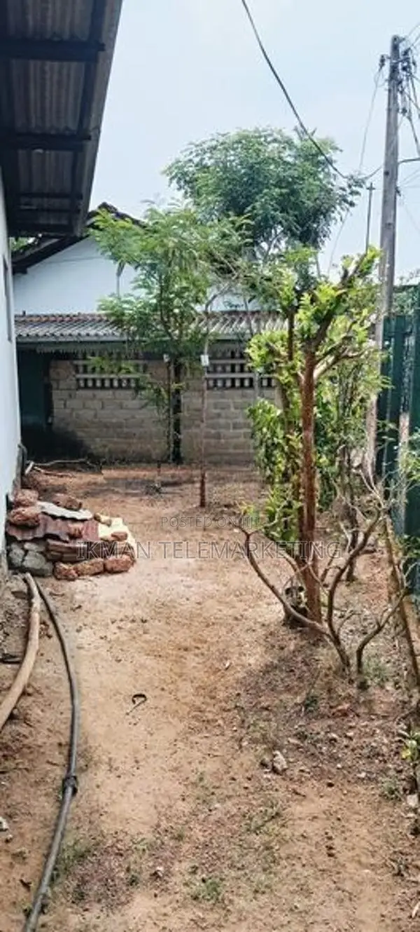 Land with House for Sale In Batuwatta Narangodapaluwa