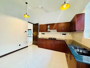 Modern 2-Storey House in Prime Thalawathugoda Location