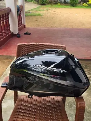 Bajaj Pulsar 150 Petrol Tank