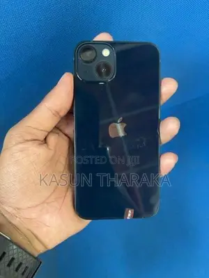 Apple iPhone 13 (Used)