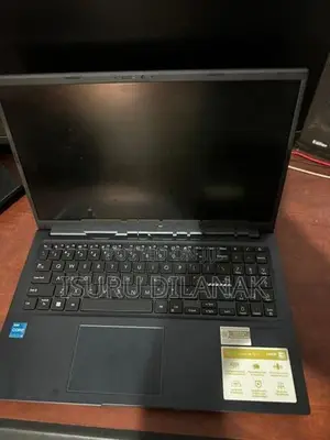 Asus Vivobook X1504V i3 13 Gen 8/512GB