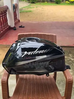 Bajaj Pulsar 150 Petrol Tank