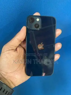 Apple iPhone 13 (Used)