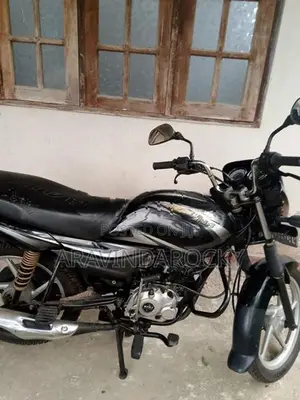 Bajaj Platina 100 ES 2017