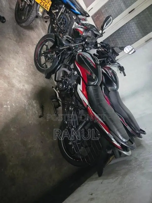 Bajaj Discover 125 2025