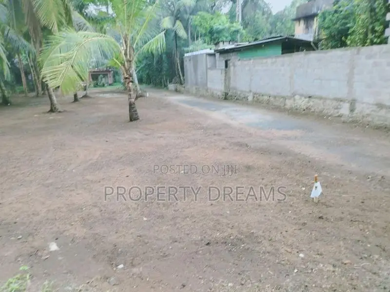Athurugiriya Habarakada Strategic Land for Sale Near
