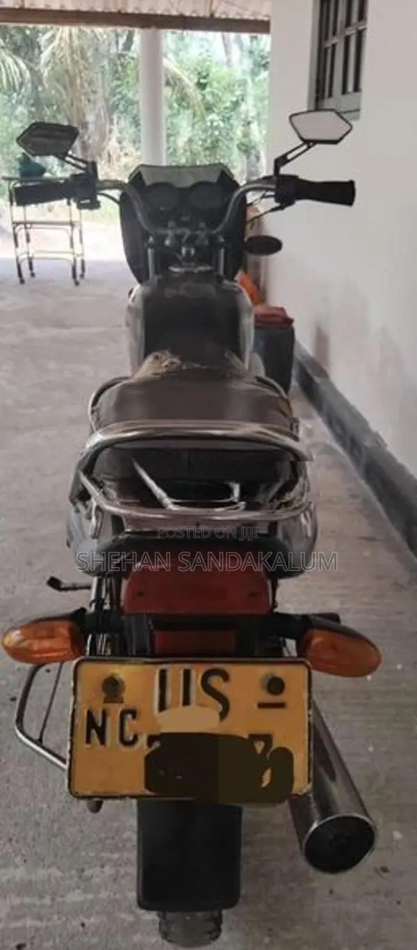 Bajaj CT100 2009