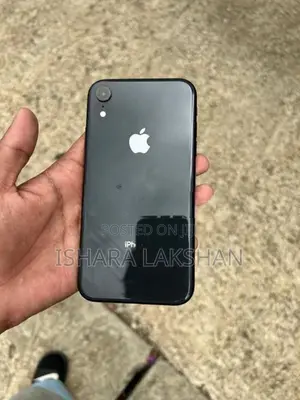 Apple iPhone XR (Used)