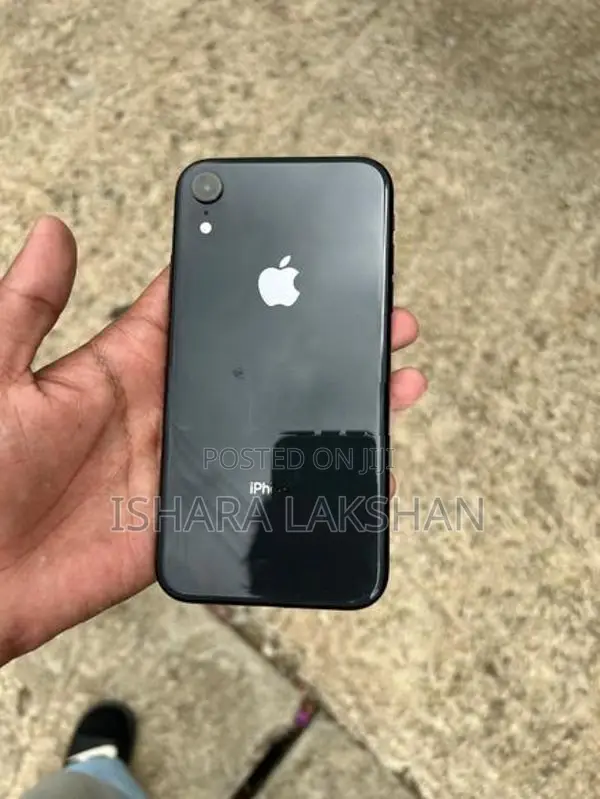 Apple iPhone XR (Used)