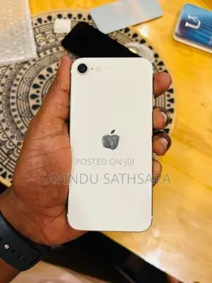 Apple iPhone SE 2 se2 (Used)