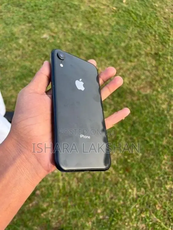 Apple iPhone XR (Used)