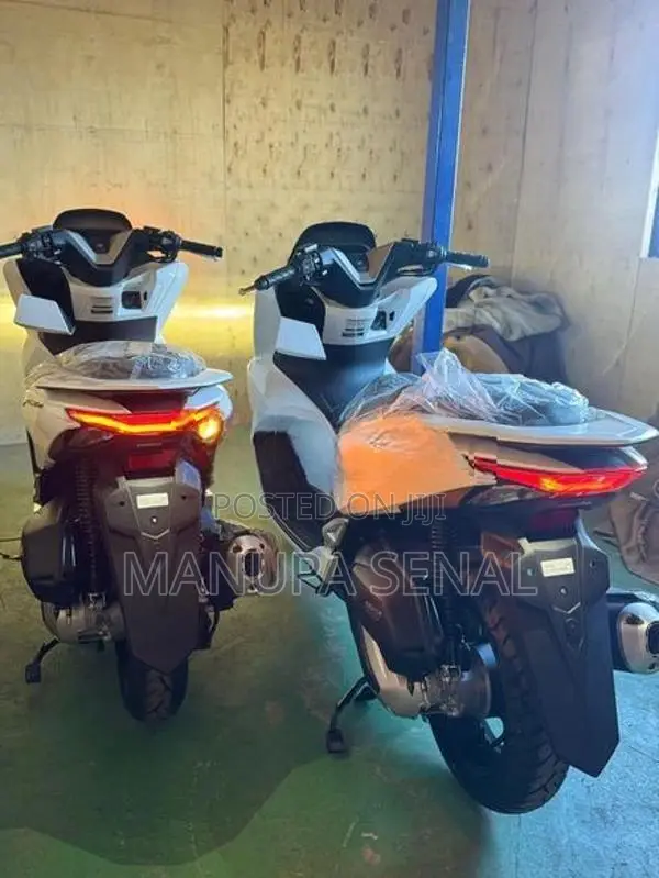 Honda PCX160 2025