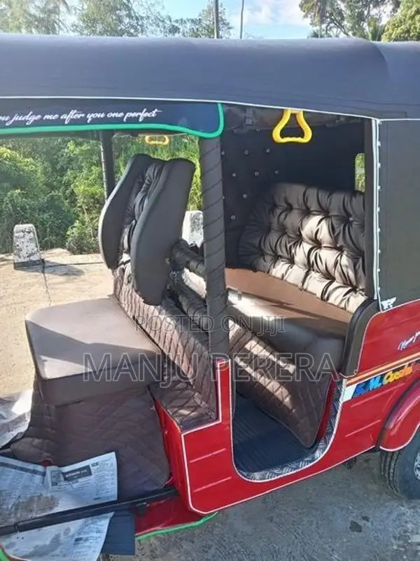Bajaj RE Three wheeler 2006