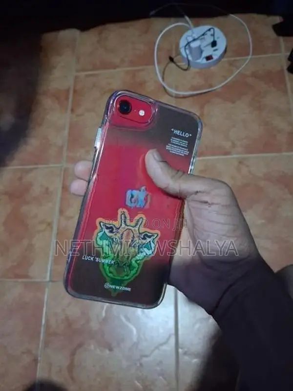 Apple iPhone SE 2 (Used)