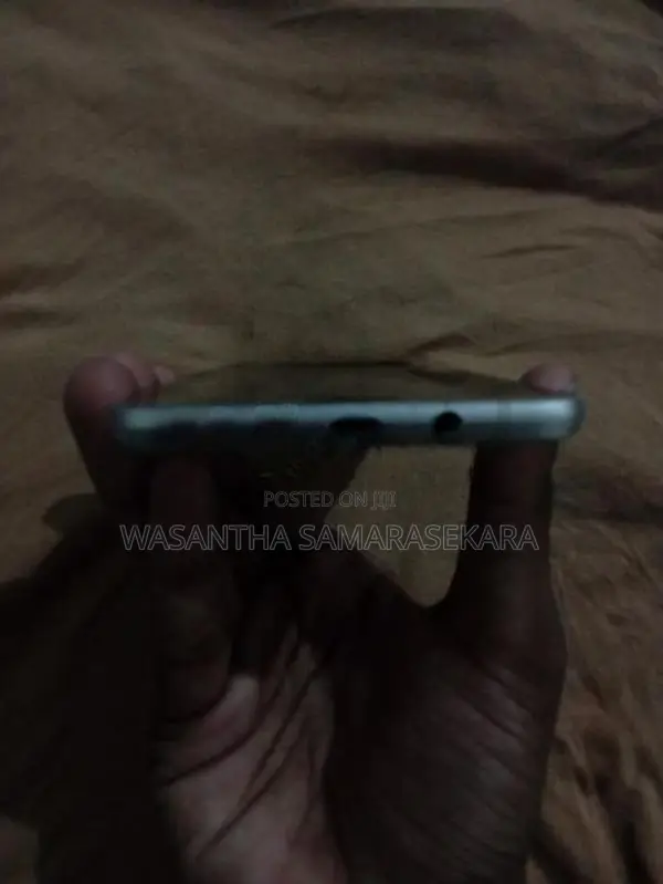 Samsung Galaxy J7 (2016) (Used)