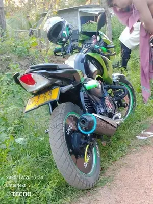 TVS Apache 2016