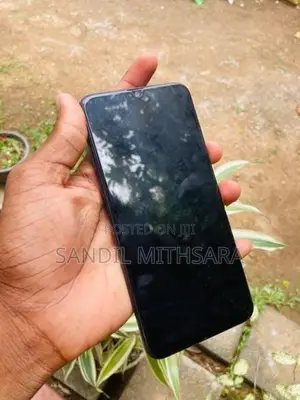 Samsung Galaxy A20e (Used)