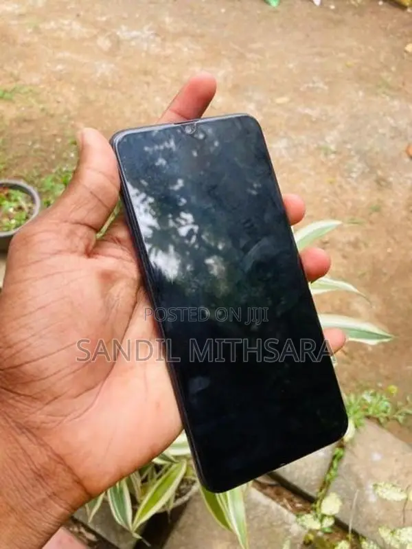 Samsung Galaxy A20e (Used)