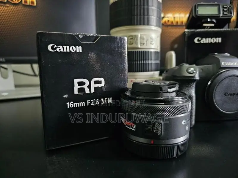 Canon RF 16mm F2.8 Lens