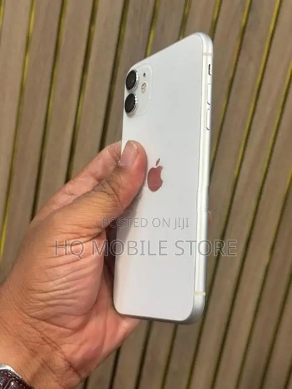 Apple iPhone 11 128GB (Used)