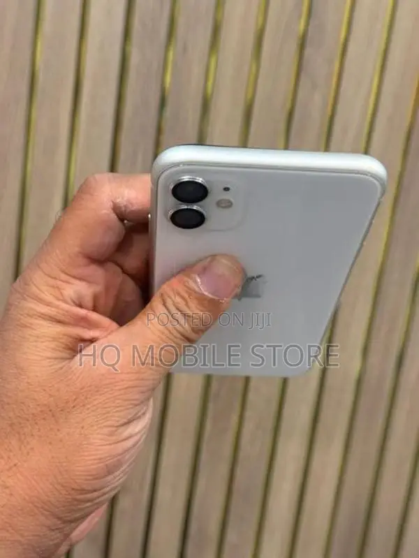 Apple iPhone 11 128GB (Used)