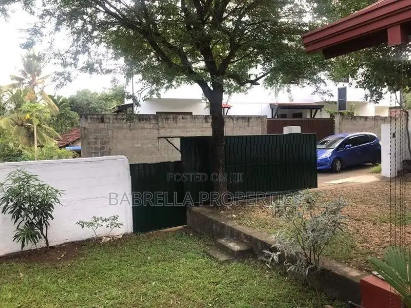 Kurunegala, Gettuwana 2 Storey Luxury House