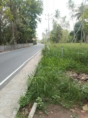 Suitable Land for Sale in Adiambalama