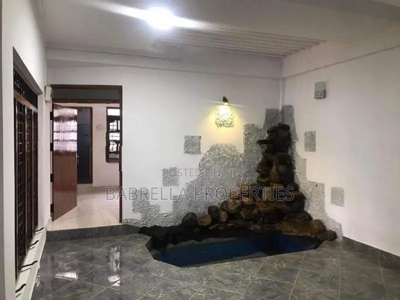 Kurunegala, Gettuwana 2 Storey Luxury House