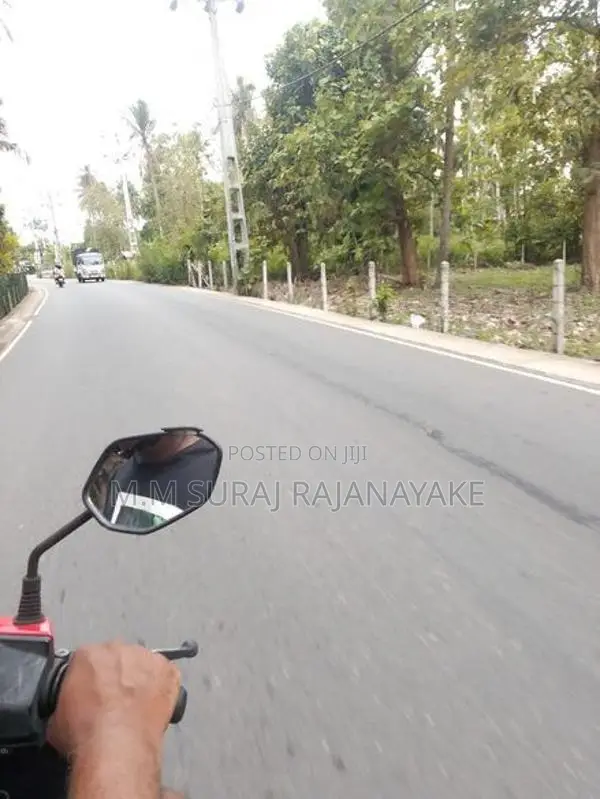 Suitable Land for Sale in Adiambalama