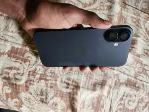 Apple iPhone 16 Plus Black (Used)