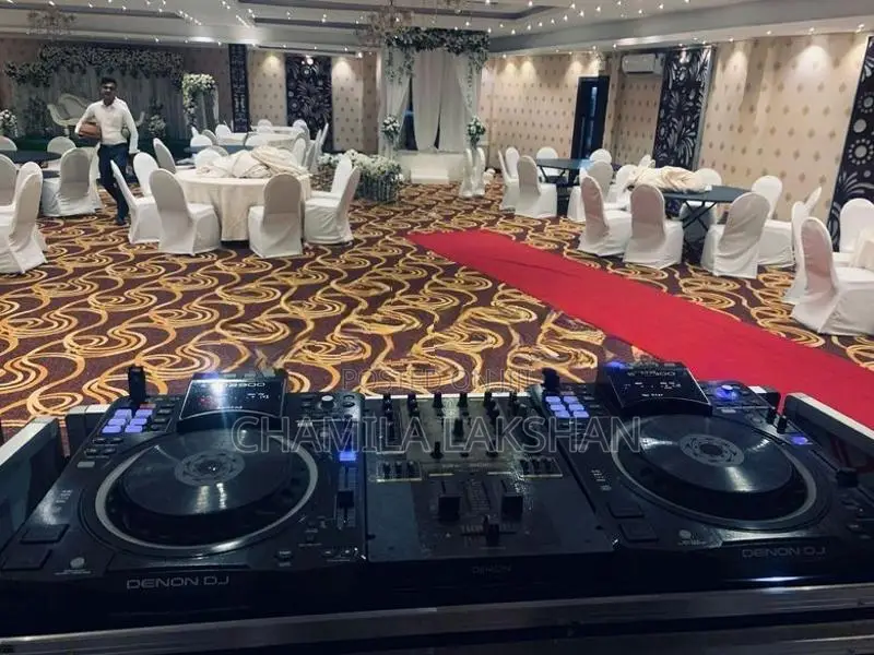 Denon DJ Console
