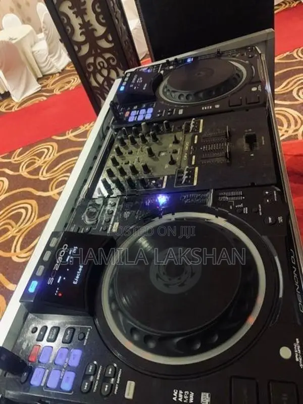 Denon DJ Console