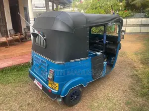 Bajaj RE 2016