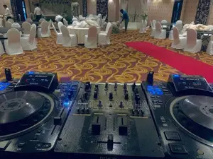 Denon DJ Console