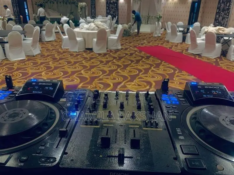 Denon DJ Console