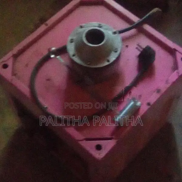 බොම්බයි මොටයි Machine