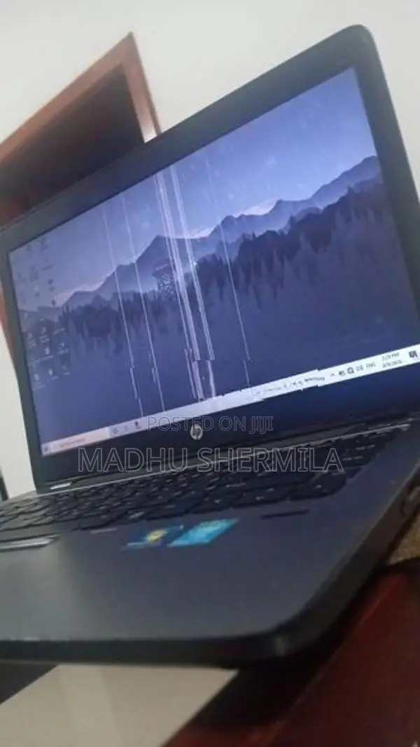 HP elitebook 840 i5 4th gen 4GB RAM