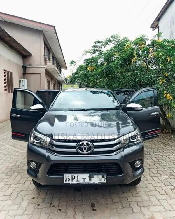 Toyota Hilux Revo Double Cab 4x4 2017