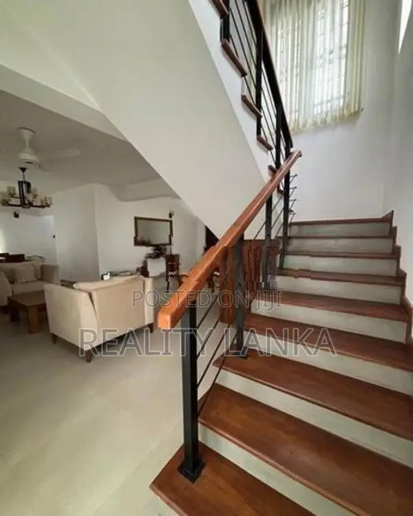 House for Sale (3960B) Mt.Lavinia