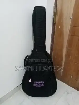 Yamaha Box Guitar