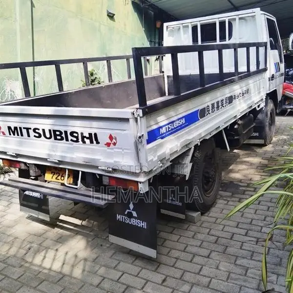 Mitsubishi Canter 1988