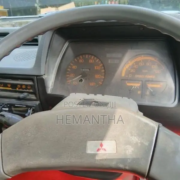 Mitsubishi Canter 1988